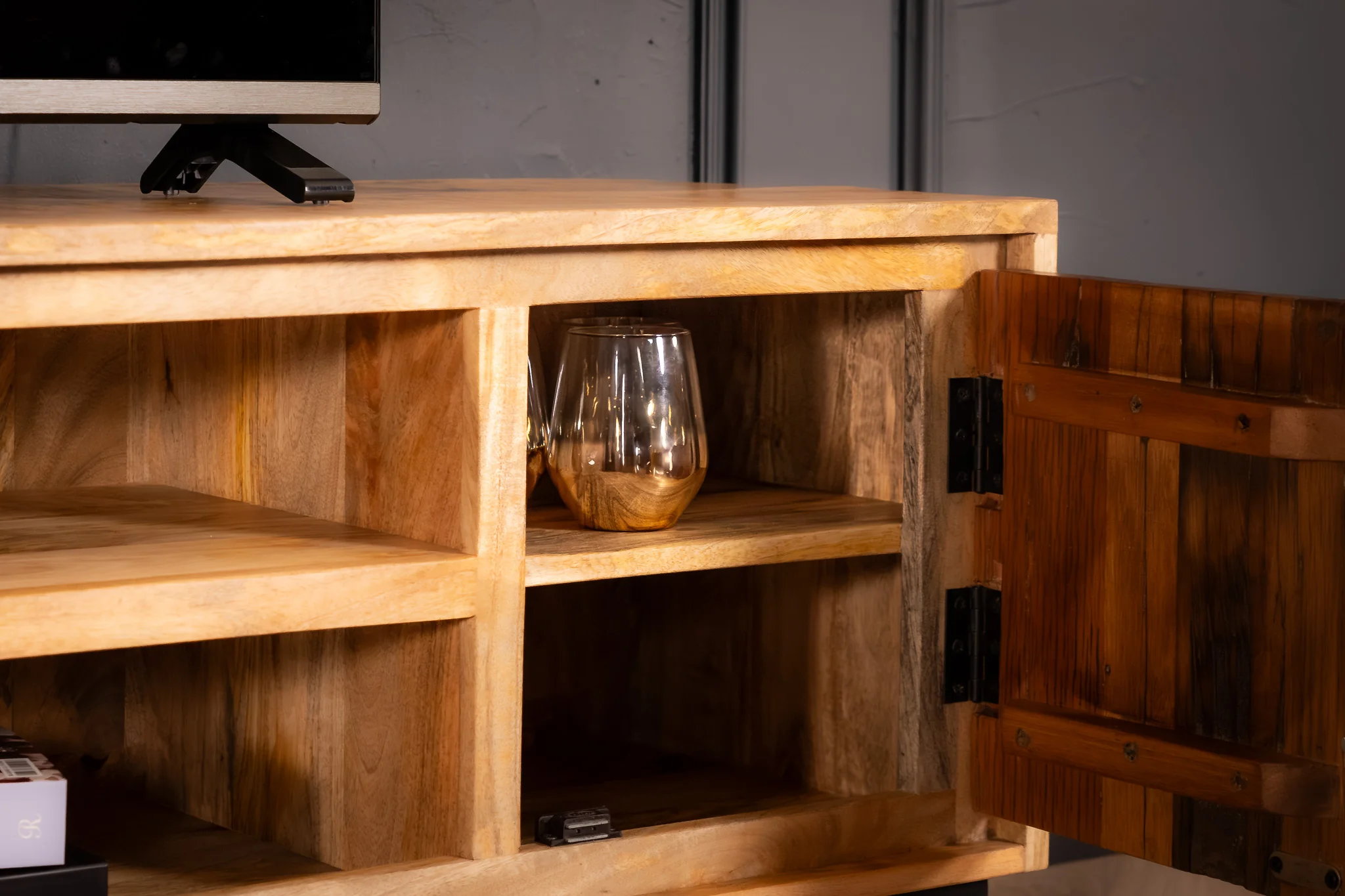 Solid Mango Wood TV unit Recycled Wood Front 145 cm – Factory Industrial - Image 7